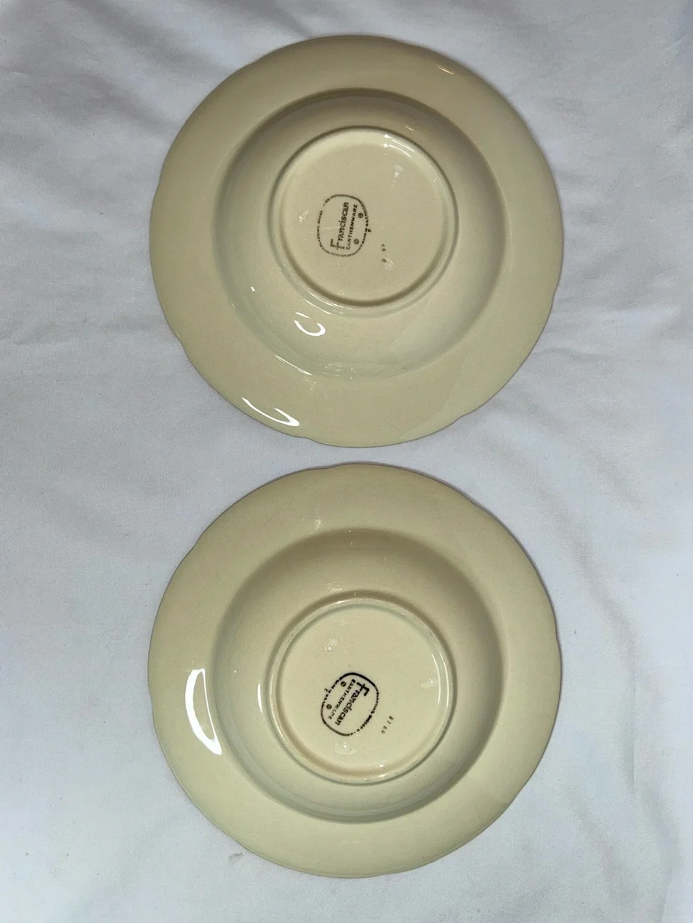 Franciscan Apple Print Vintage Hand-Painted Salad Soup Bowls Set of 7  - 1 Chip